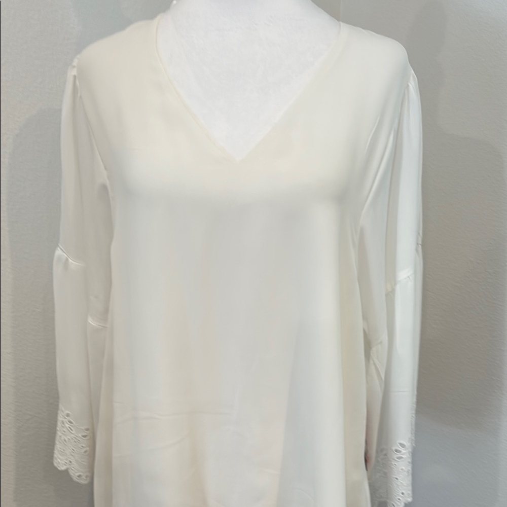 Vince Camuto White Blouse with Eyelet Sleeves - Picture 2 of 10